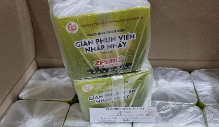 Giàn phun nhấp nháy 2024 của Z121 bộ quốc phòng