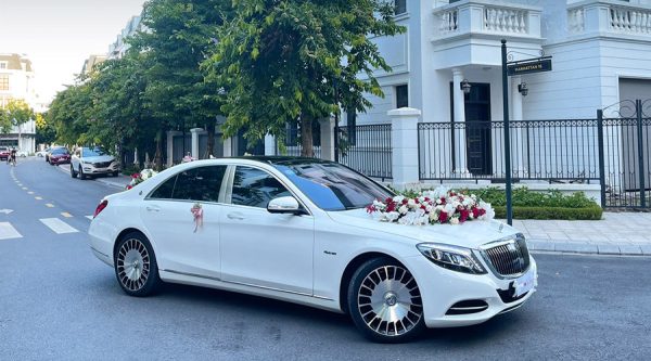 Thuê xe cưới Mercedes Hồng Hà