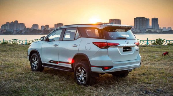 Cho Thuê xe 7 chỗ fortuner tại Hà Nội