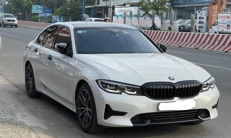 Cho thuê xe bmw Hồng Hà