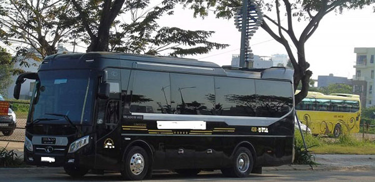 Thuê Xe 19 chỗ Limousine tại Hà Nội