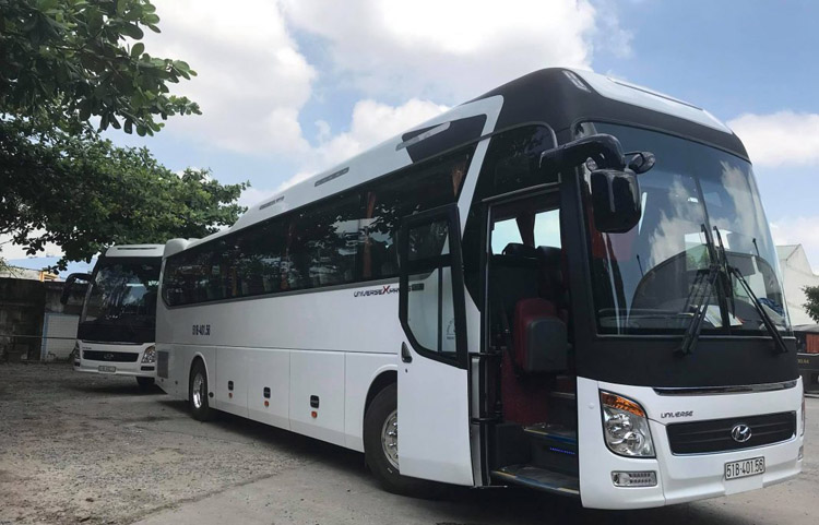 Giá Thuê Xe 50 chỗ Hyundai Express Hà Nội