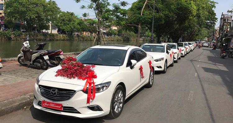 Thuê Xe Cưới Camry  Hà Nội