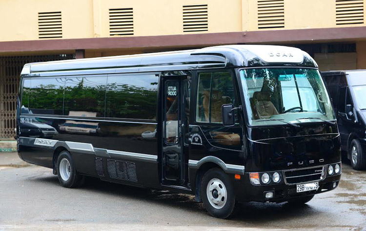 Thuê Xe Limousine 18 chỗ tại Hà Nội